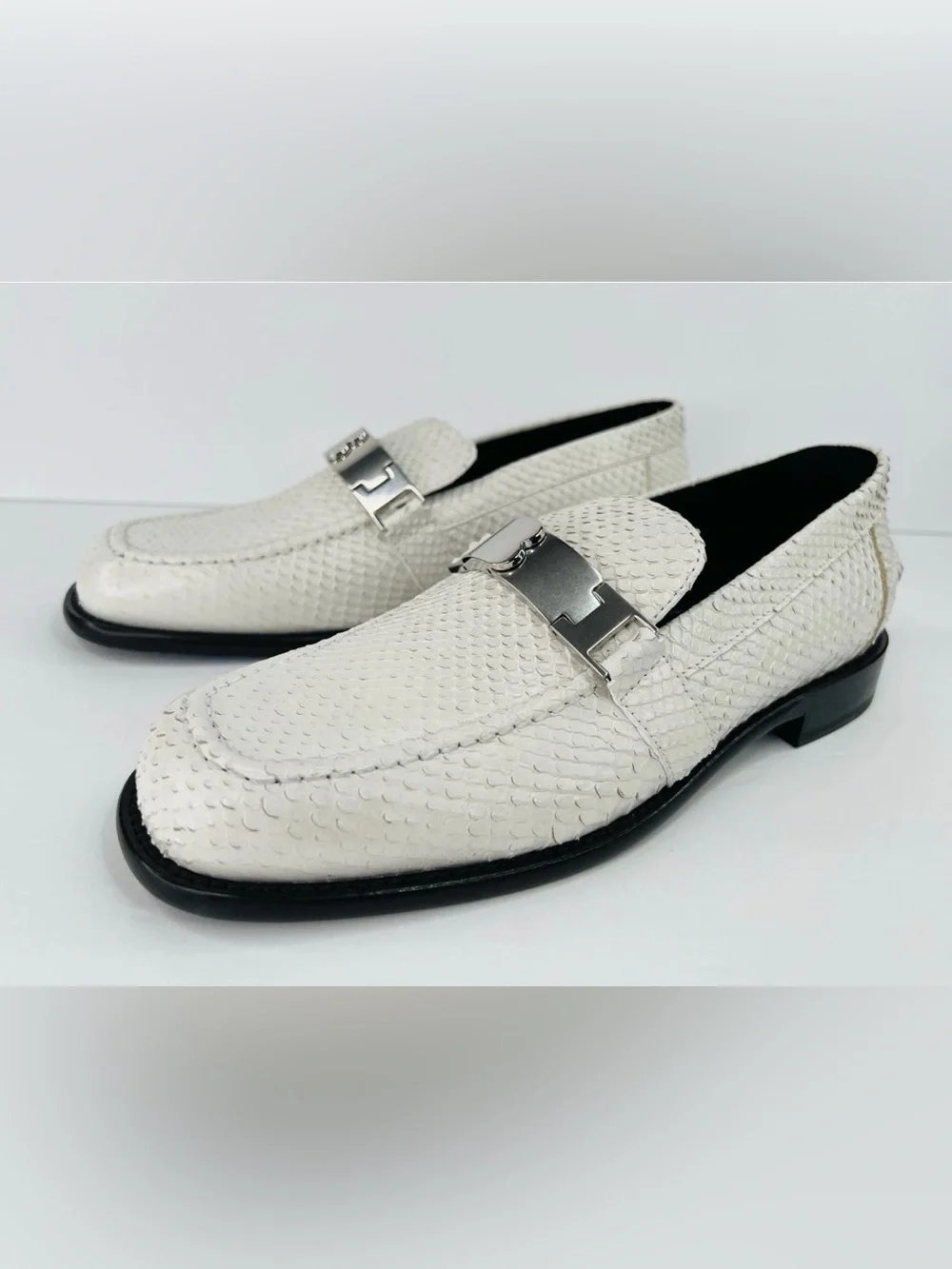 Burberry Tower Loafer Horsebit White Textured Leather Flat Women Shoes EU 40